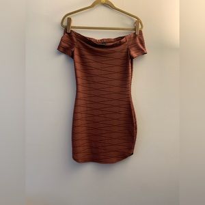 Windsor Burnt Orange Off Shoulder Bodycon Mini Dress Size M Going Out Club